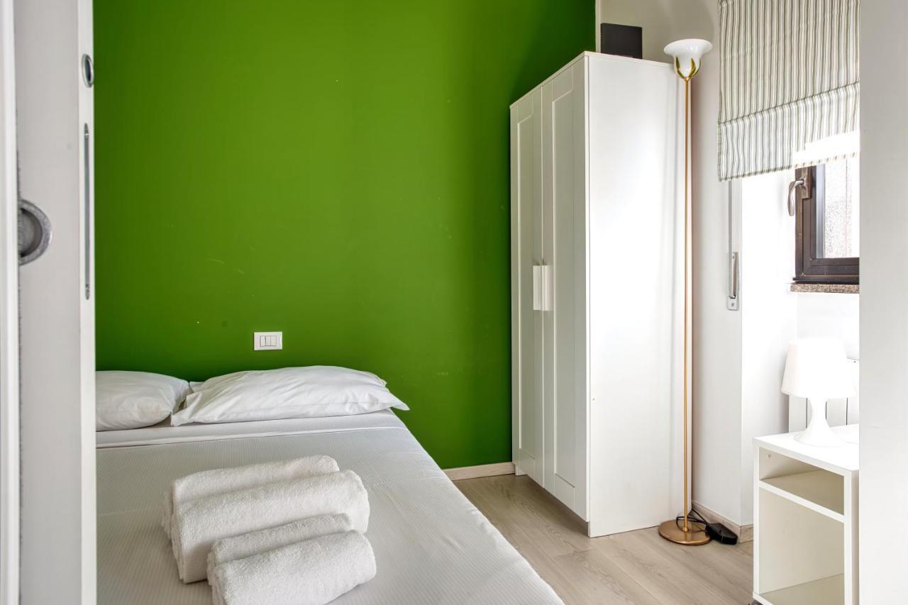 Joivy Vibrant 2Bed Apt With Balcony Milano Esterno foto