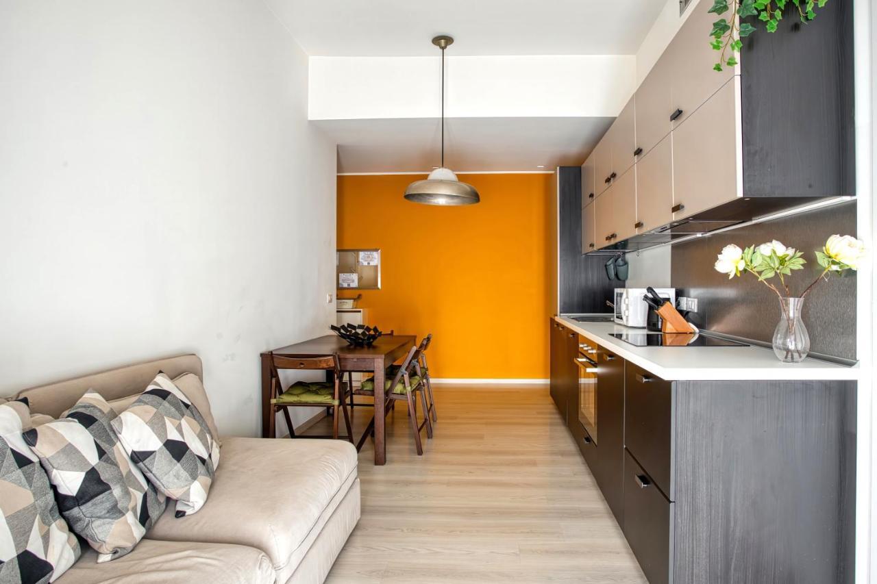 Joivy Vibrant 2Bed Apt With Balcony Milano Esterno foto