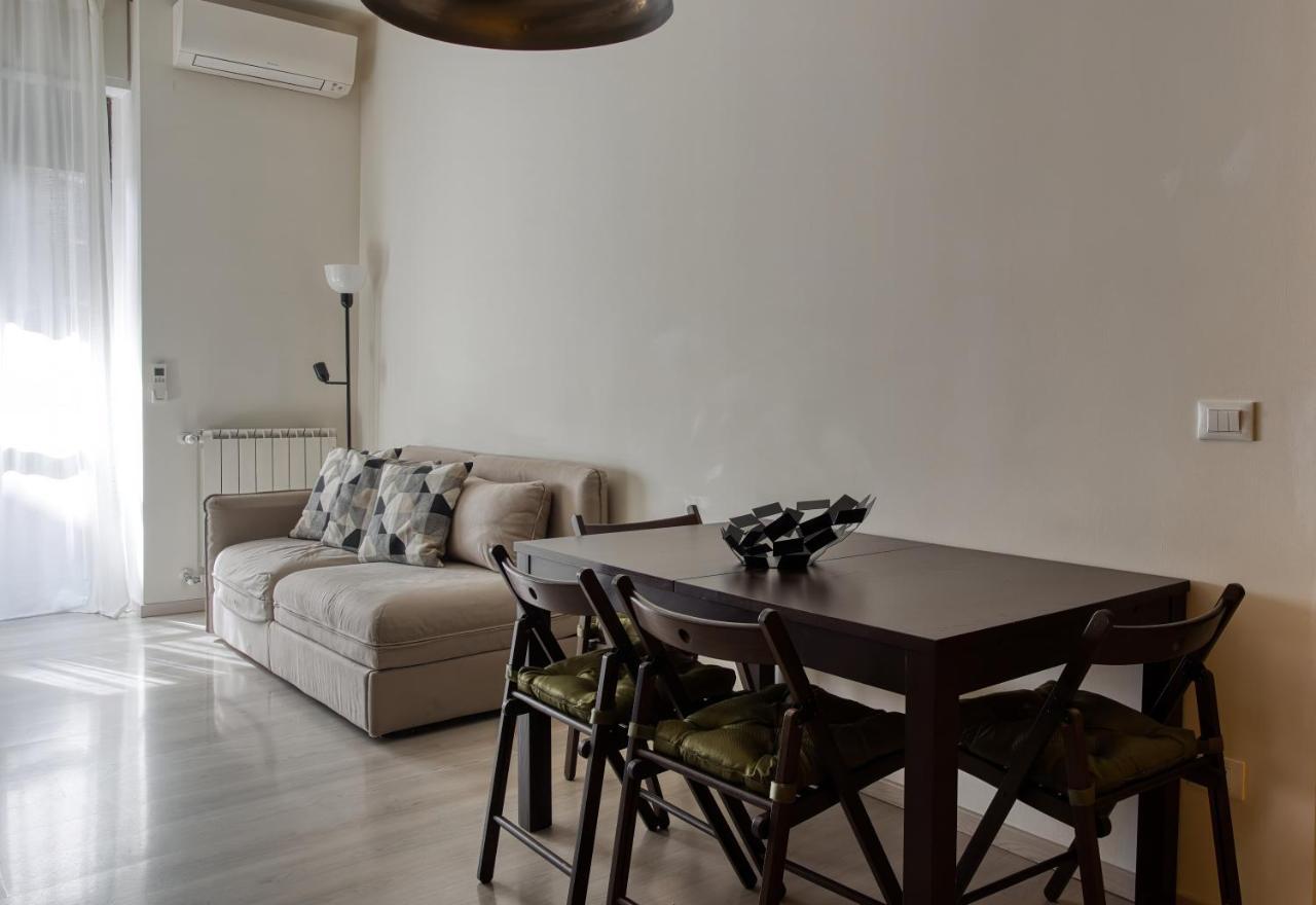 Joivy Vibrant 2Bed Apt With Balcony Milano Esterno foto